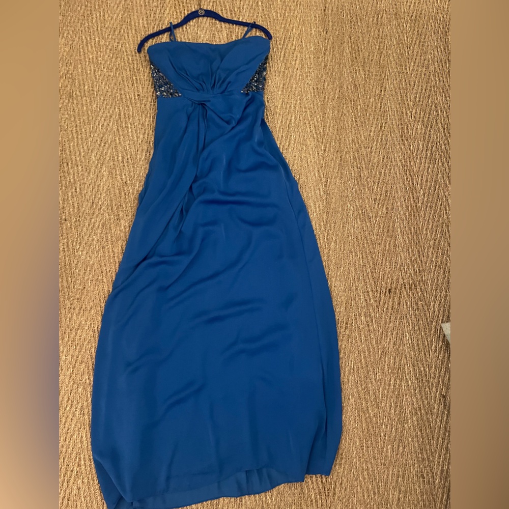 BCBGMaxAzria Strapless Blue Dress Elegant Design